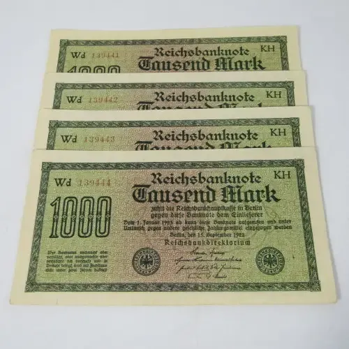 Lot of 4 German Reichs bank notes - 1000 Mark issued 1922 with consecutive numbers