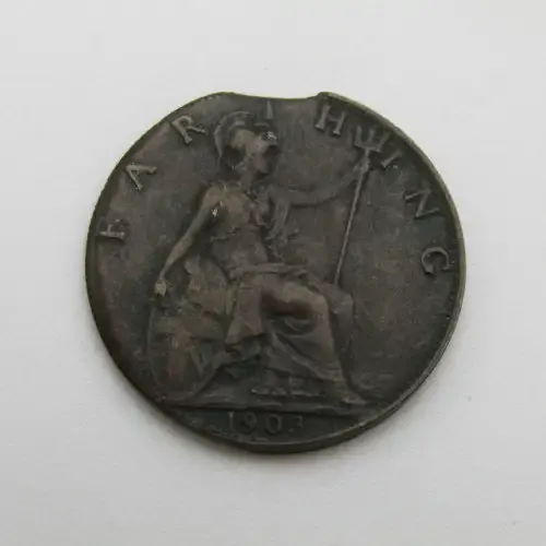 Great Britain 1903 farthing with clipped planchet mint error - rare
