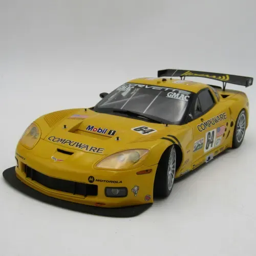 AutoArt Chevrolet Corvette C6R Le Mans #64 Magnussen racing model car - scale 1/18 - broken mirror