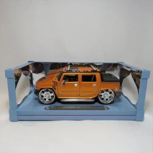 Maisto Playerz Hummer H2 SUT Concept model car in box - Scale 1/18