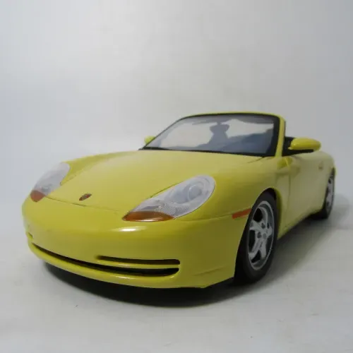 UT Models Porsche 996 Carrera Cabriolet model car - scale 1/18