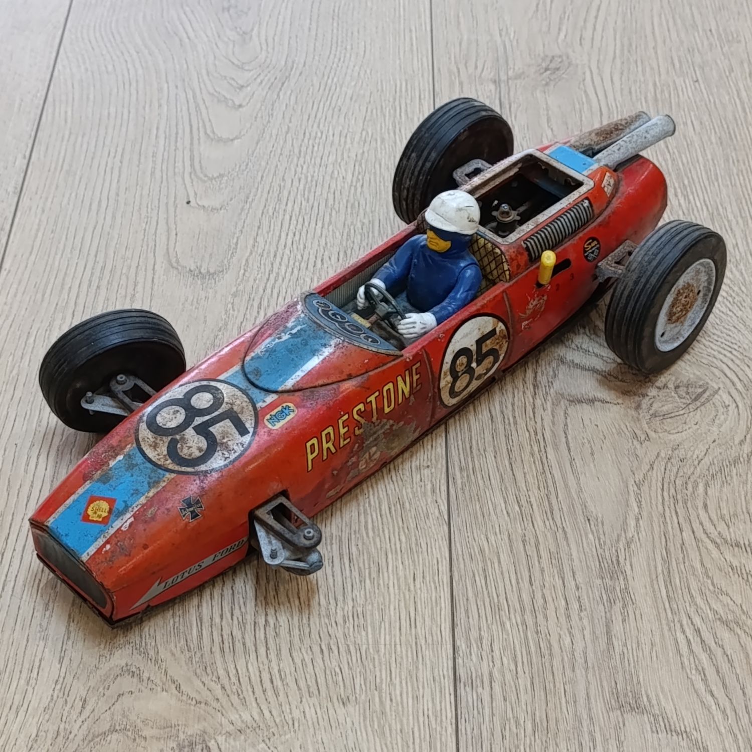 Vintage Tin Plate Lotus Ford battery operated racing car - 1 wheel missing - working