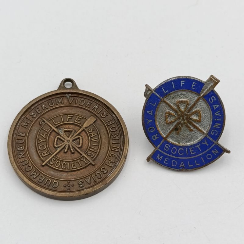 Royal Life saving society medal and badge of J.G.T Germishuys