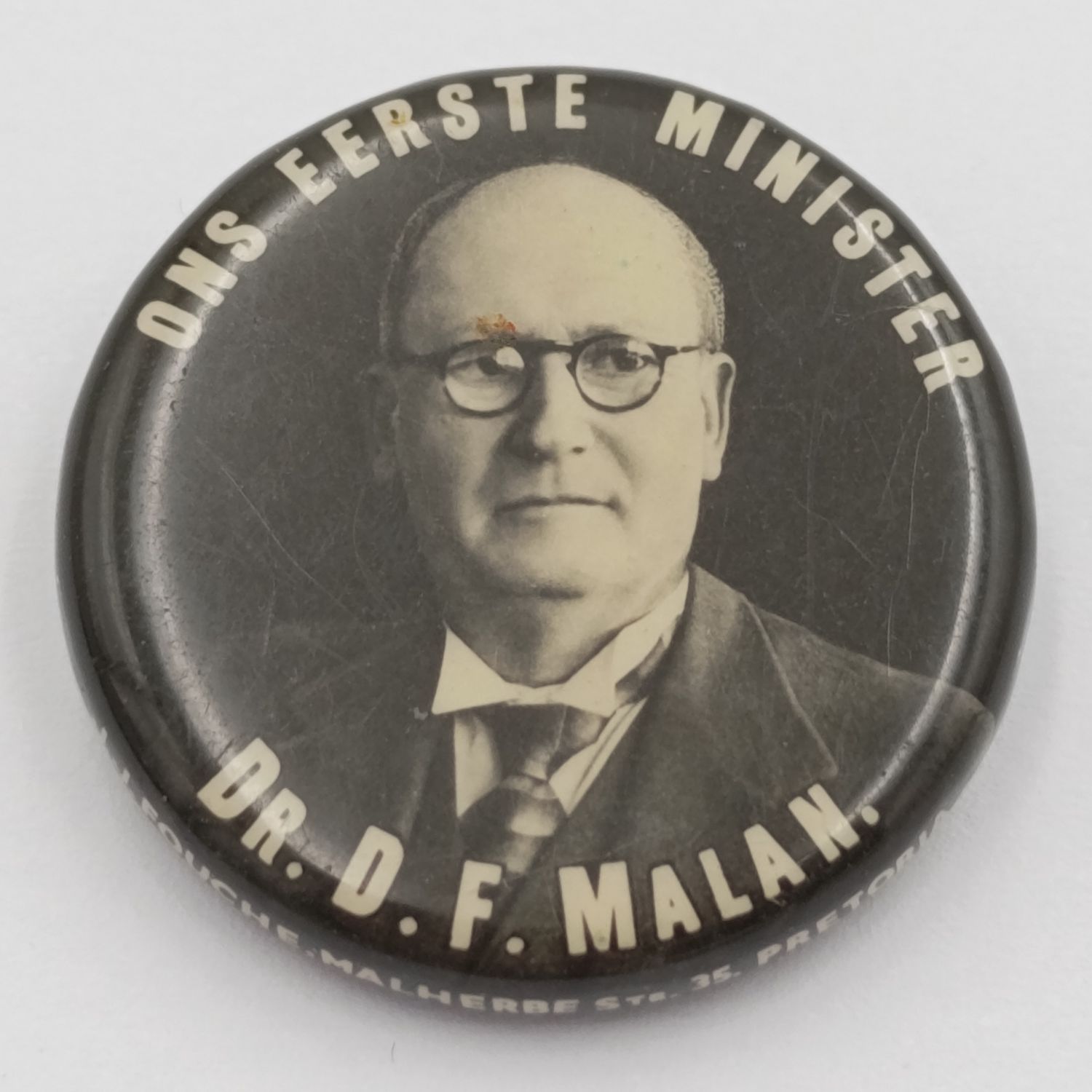 Vintage Dr D.F. Malan - Ons Eerste Minister lapel tinnie pin badge