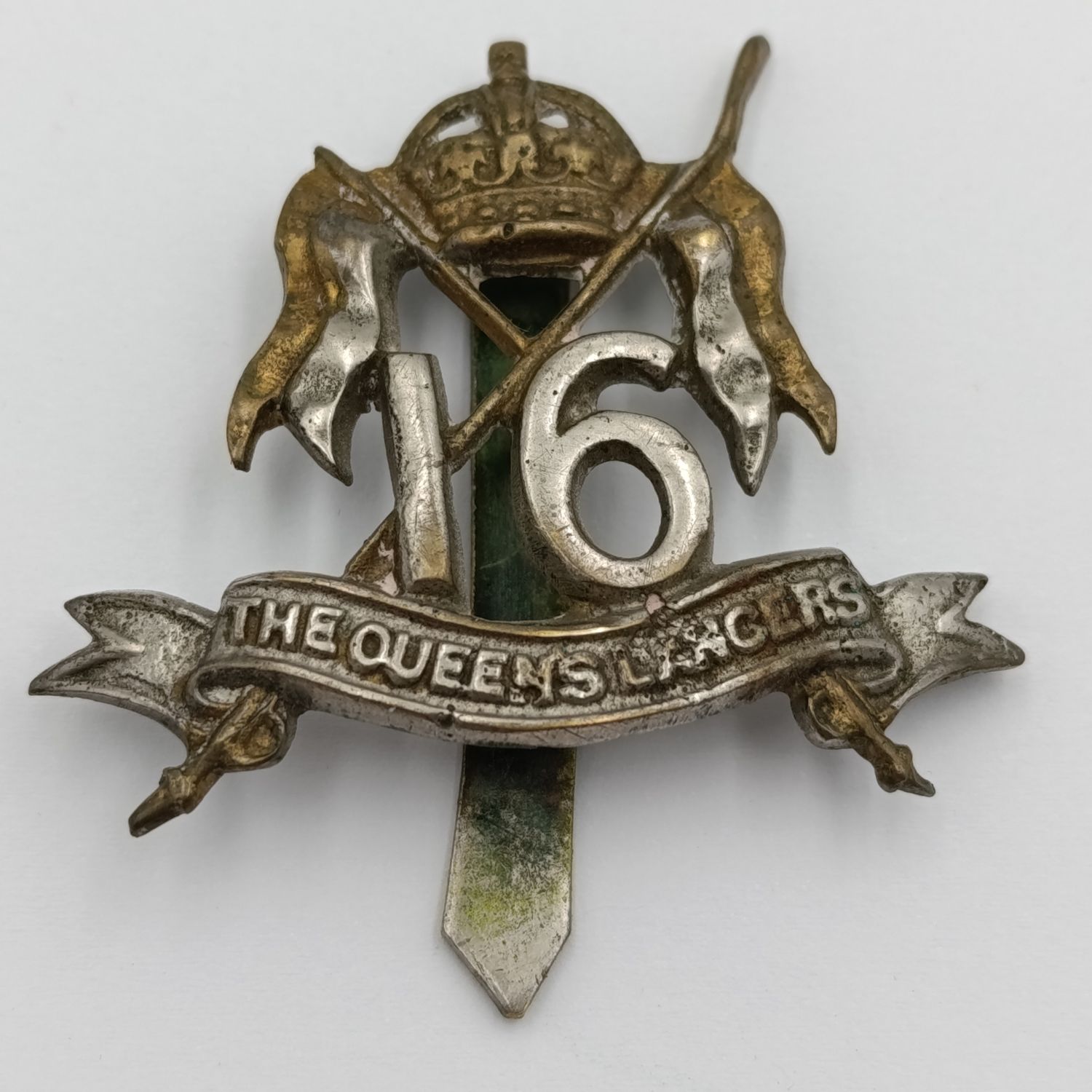 16th The Queen&#39;s Lancers cap badge