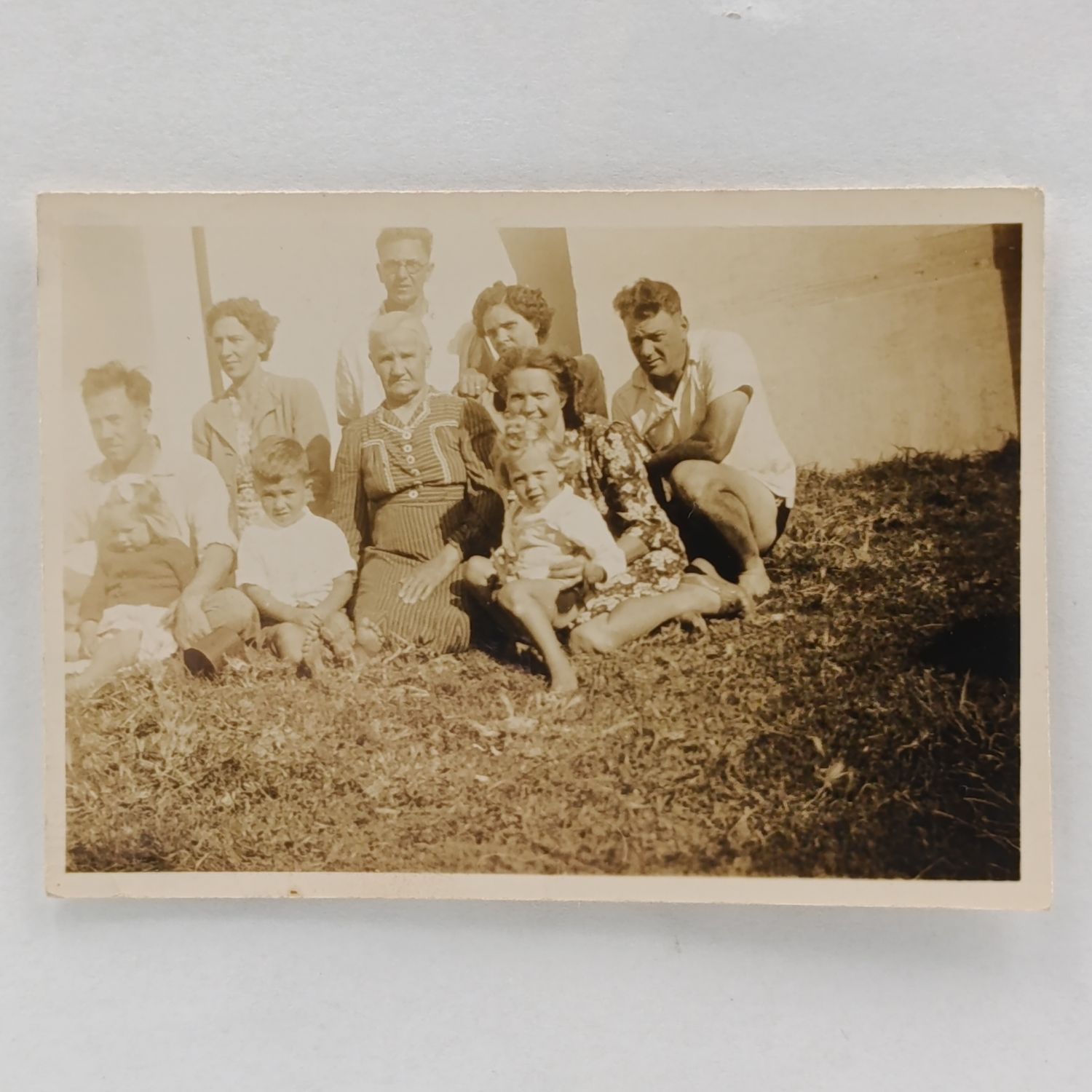 Photo of ouma Sarie van Wyk (Vanwyksvlei) with children &amp; grandchildren