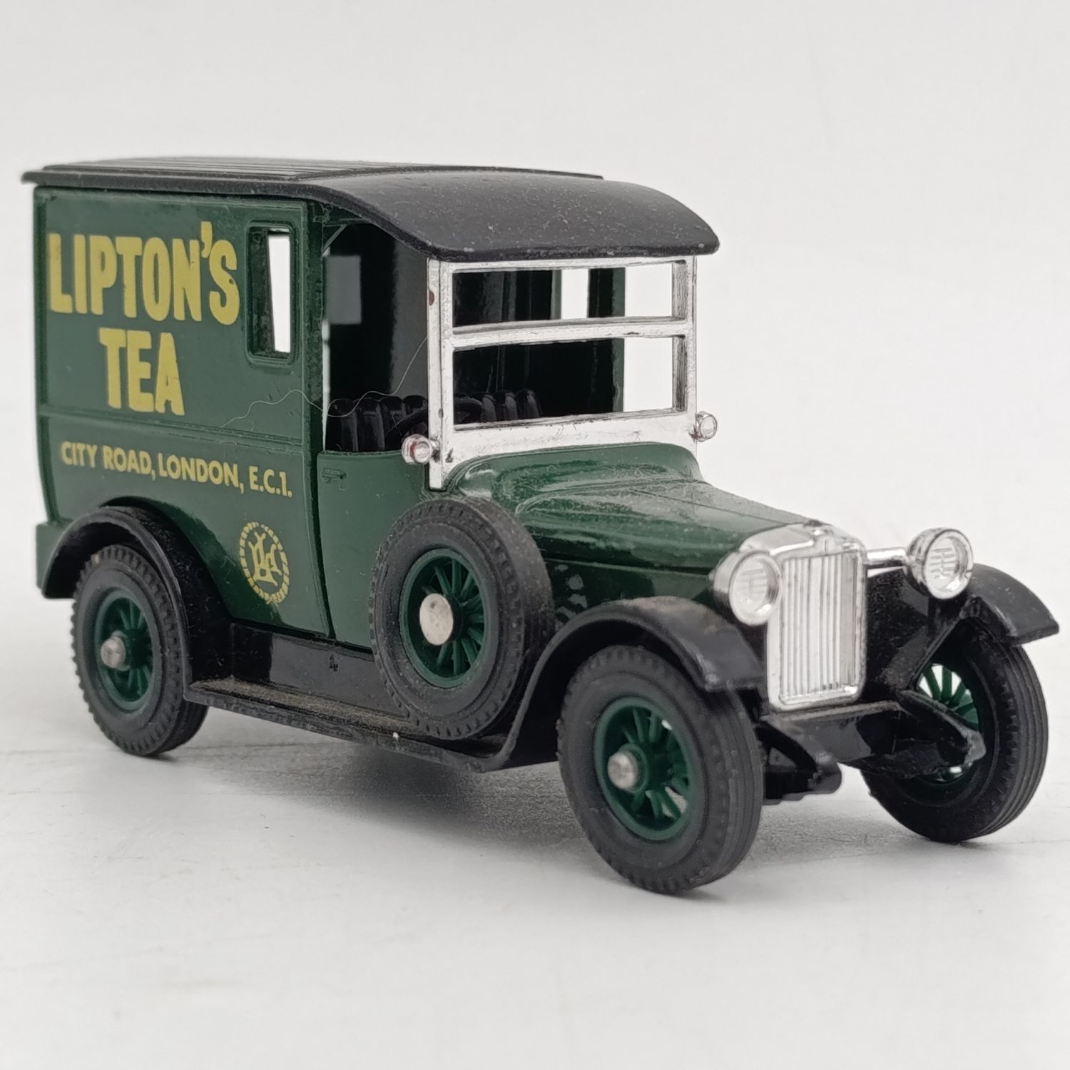Matchbox 1927 Talbot van - Lipton&#39;s Tea - Models of Yesteryear