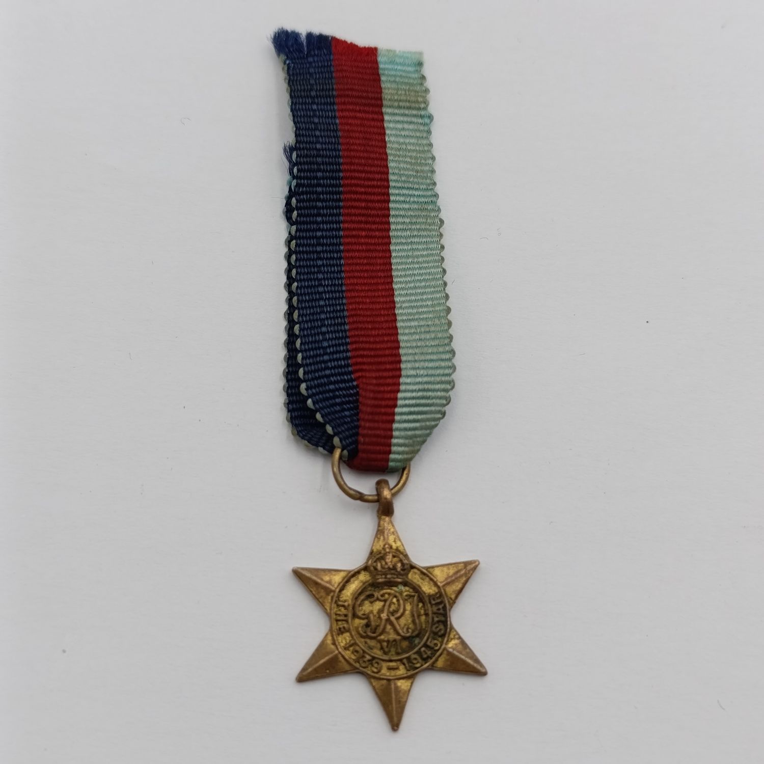 WW2 The 1939-1945 Star miniature medal