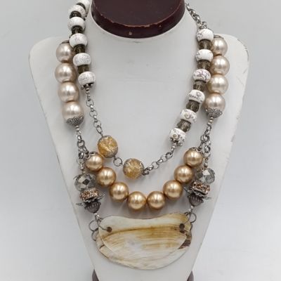 Troll beads necklace with shell - length 70cm