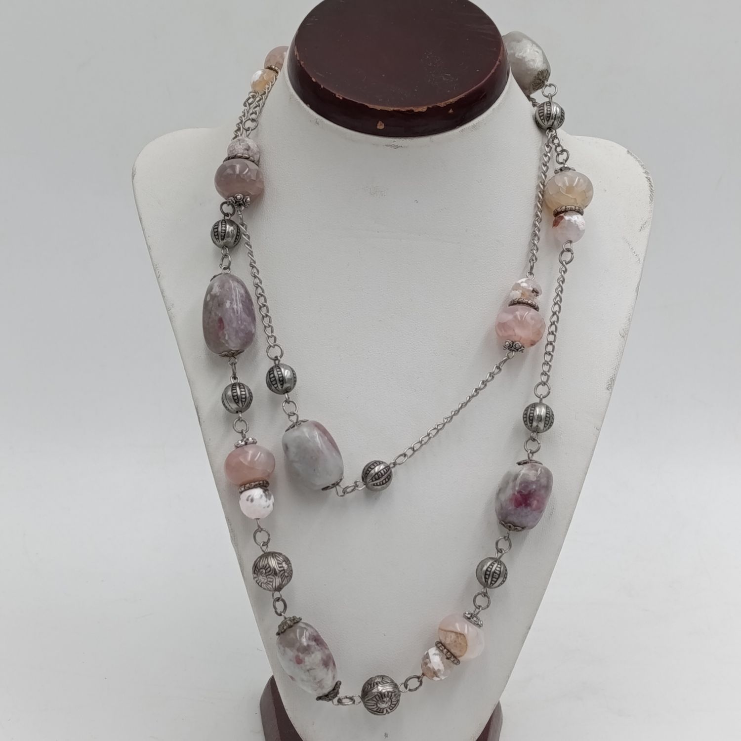 Lepidolite and glass beads necklace - length 91cm
