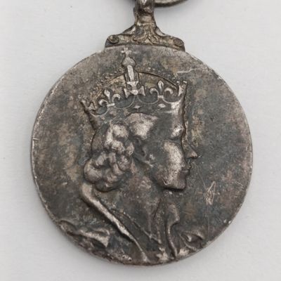 1953 Queen Elizabeth miniature coronation medal
