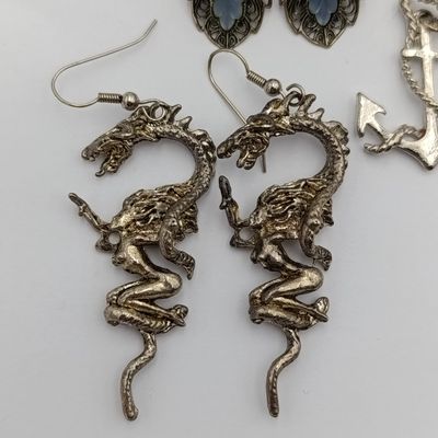Lot of 5 pairs of vintage earrings
