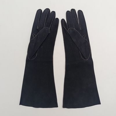 Vintage women&#39;s gloves - black colour (as new)