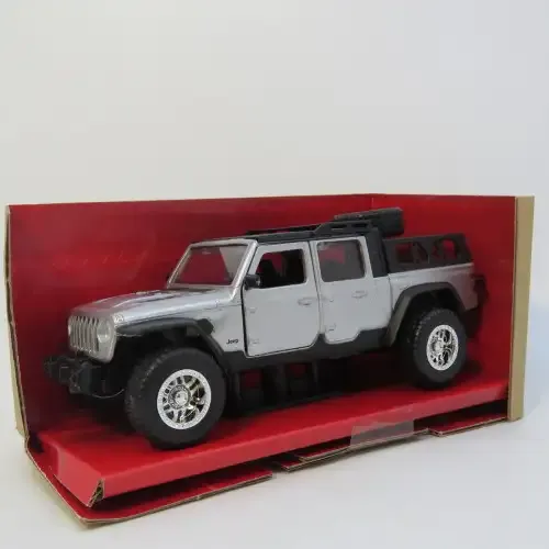 Jada Fast &amp; Furious 2020 Jeep Gladiator model car in box - Scale 1/32