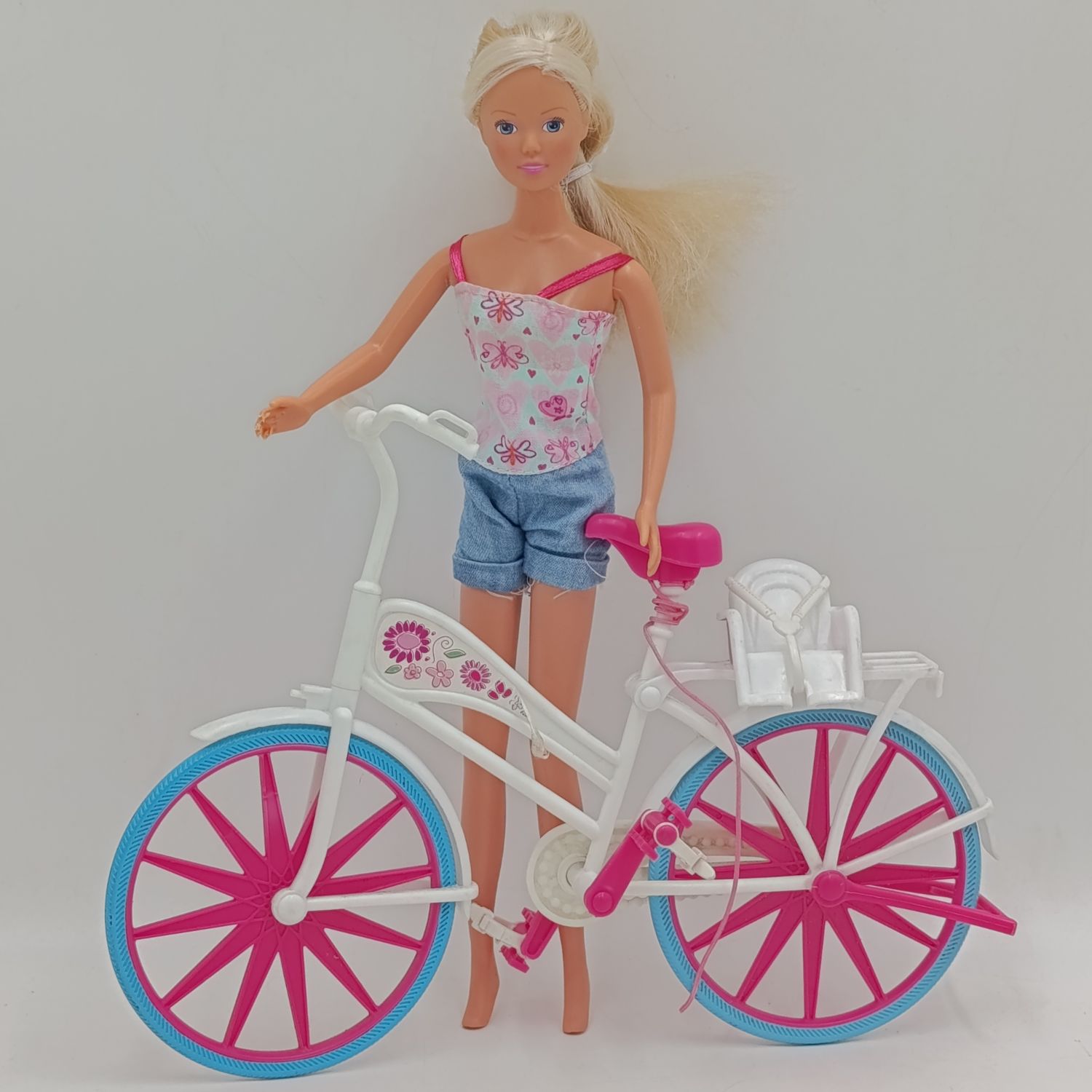 Steffi Love bike tour doll with pieces missing - Bicycle perfect condition