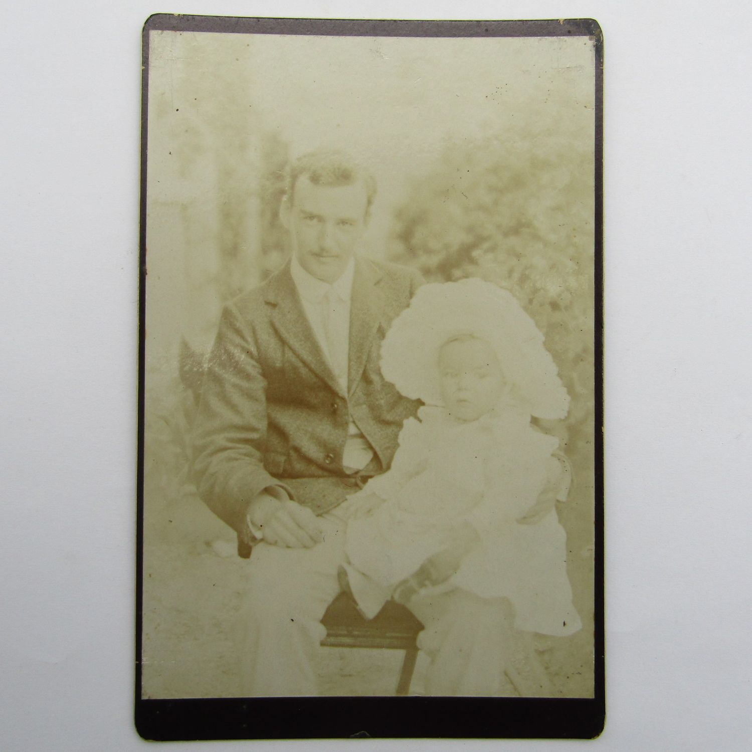 Antique photo of father and daughter - dating late 1800&#39;s