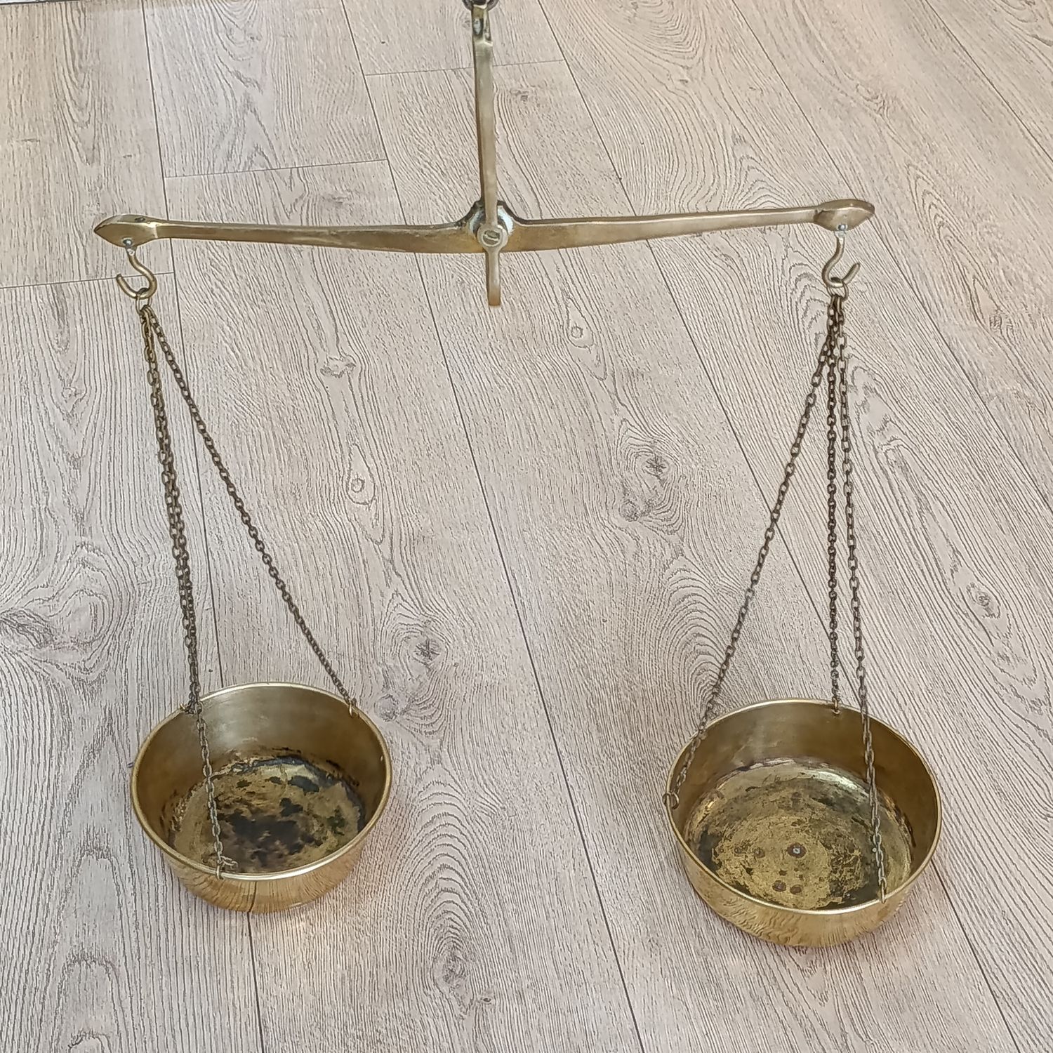 Antique brass hanging balancing scale