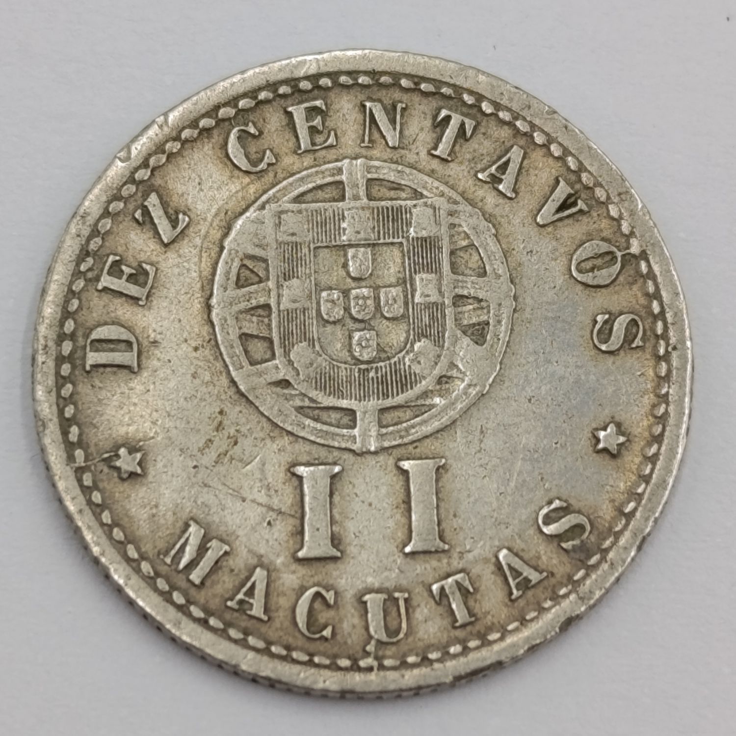1927 Two Macutas Angota with die break on 7 of 1927 and N of Angola