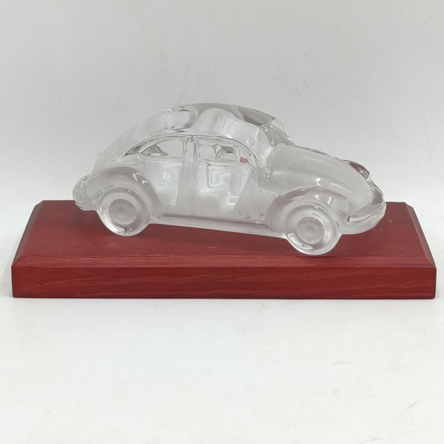 Magic Crystal By Nachtmann Volkswagen Beetle display Model