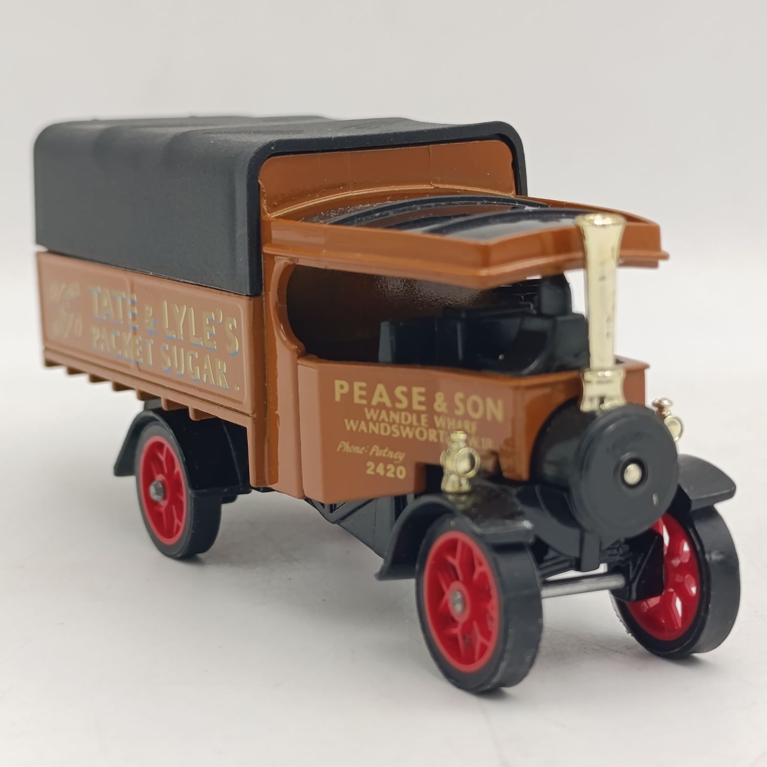 Matchbox Models of Yesteryear 1922 Foden C-type steam wagon - Tate and Lyle&#39;s Packet sugar