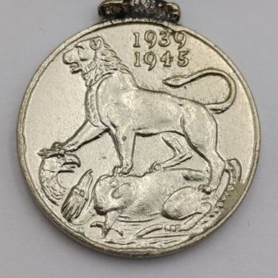 WW2 War medal miniature