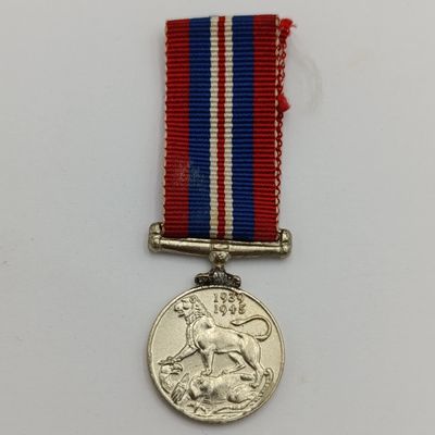WW2 War medal miniature