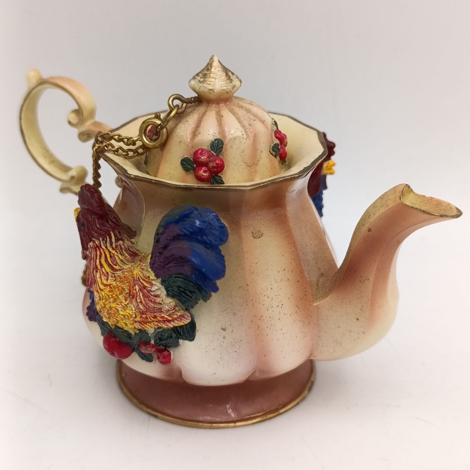 Nini Miniature collectible resin teapot