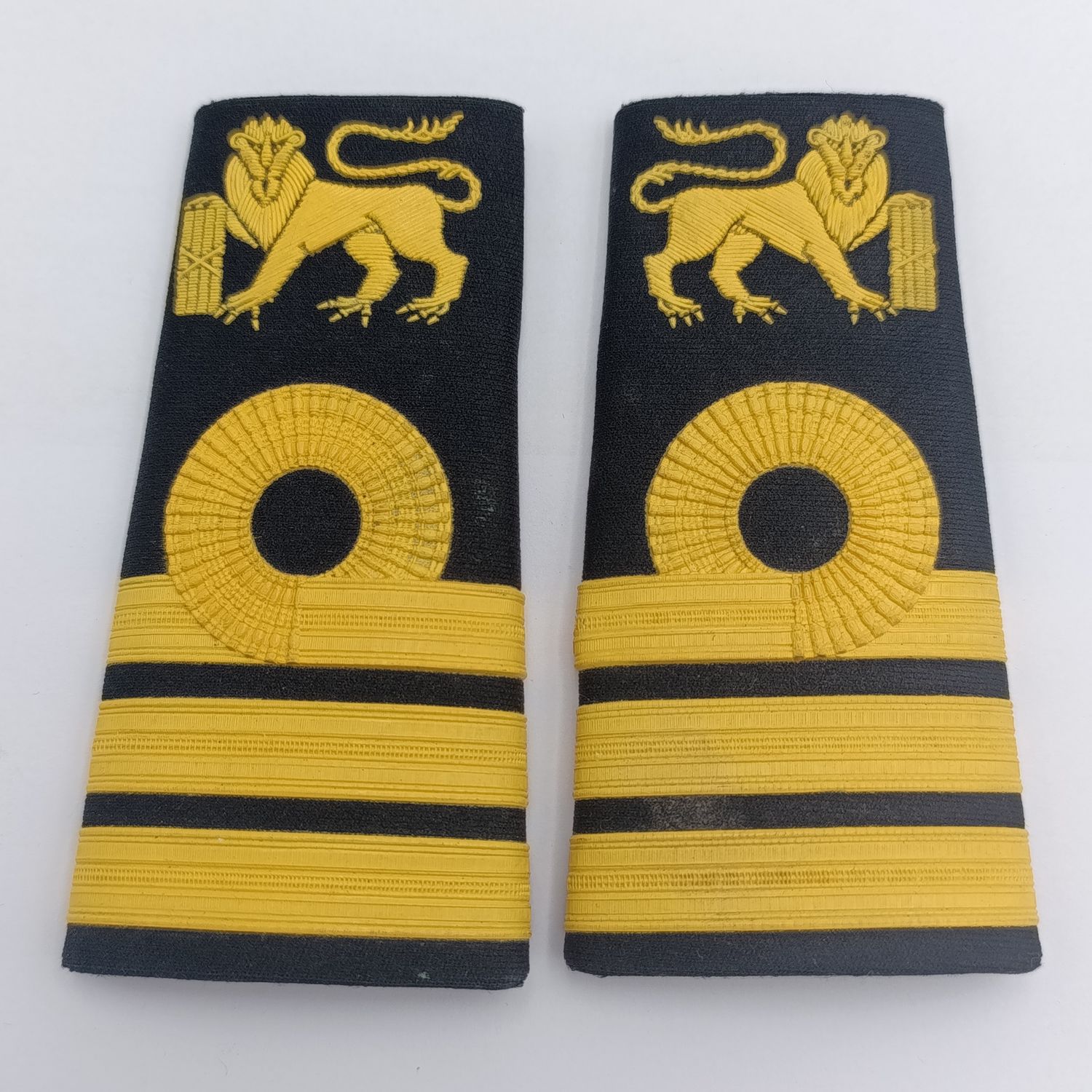 Pair of SA Navy Commander rank epaulettes