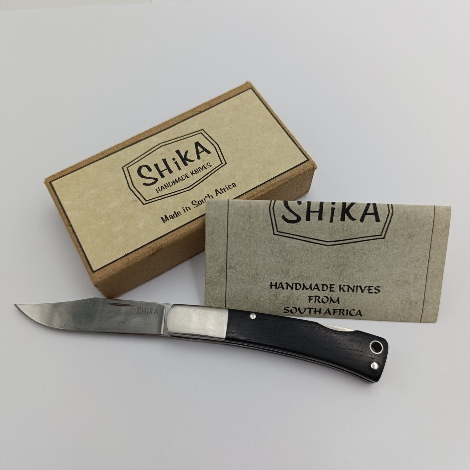 Shika handmade pocket knife by Rian Labuschagne in box - marked Wilhelm Els on blade