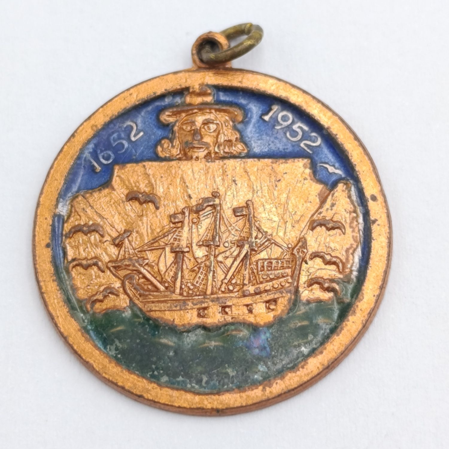 Unusual 1952 Van Riebeeck festival medallion