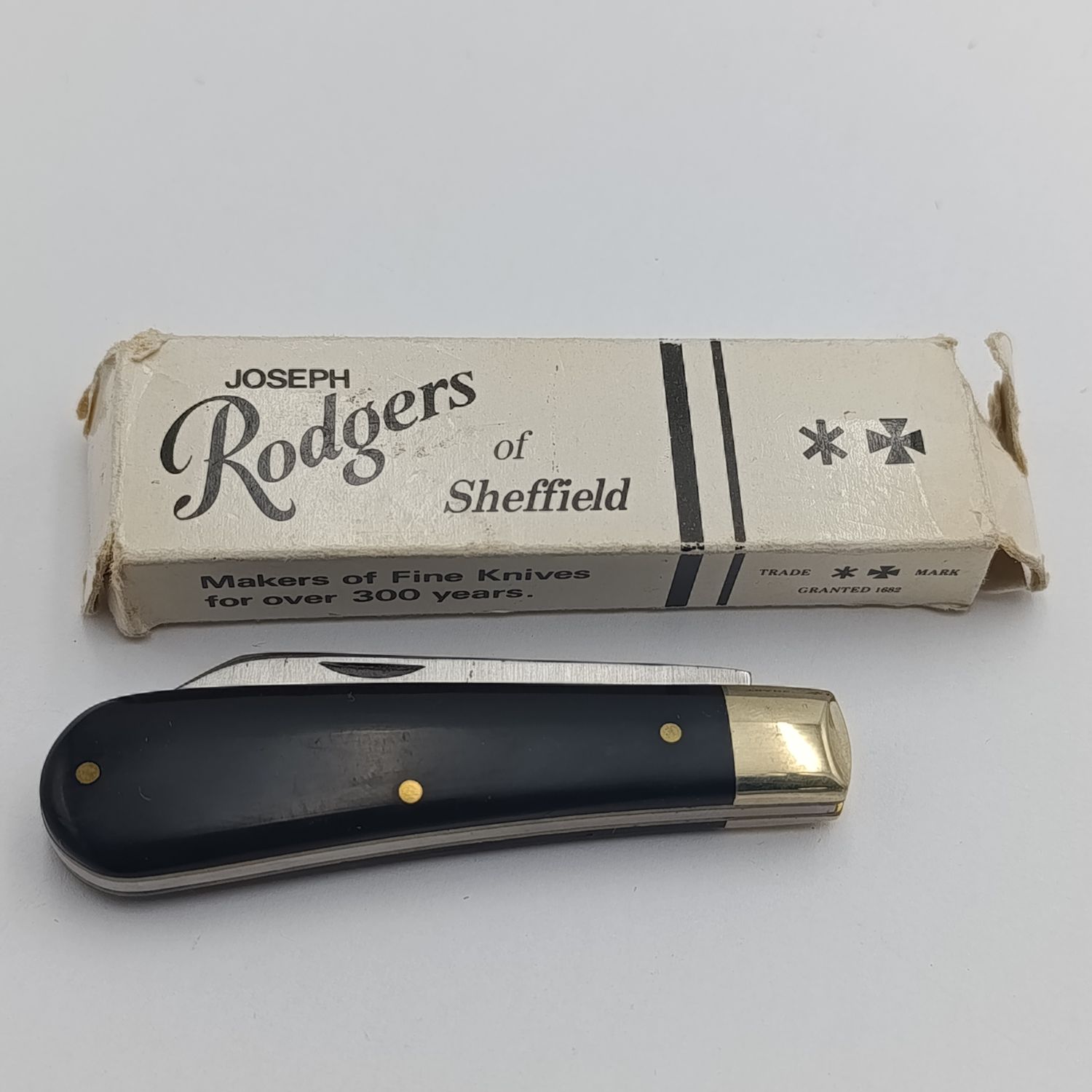 Joseph Rodgers pocket knife in box - Sanlam branding on blade