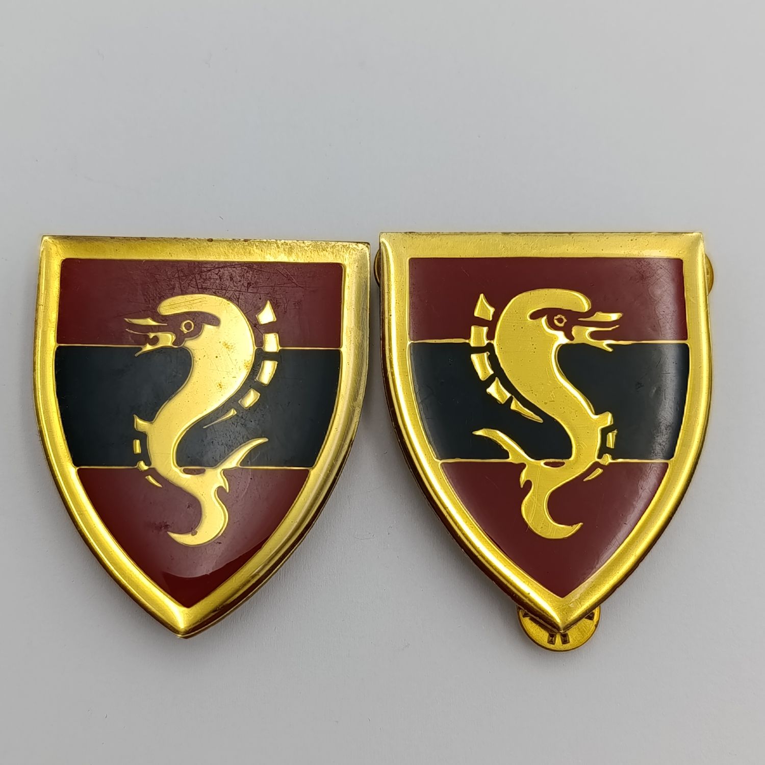 Set of SADF 16 Engineers regiment shoulder flashes