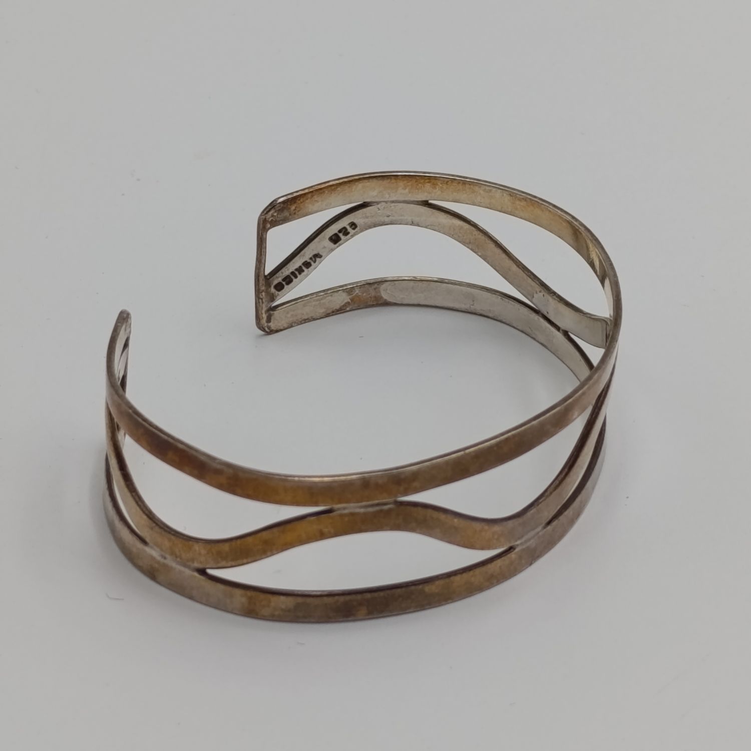 Beautiful Sterling Silver bangle - weighs 19,2grams