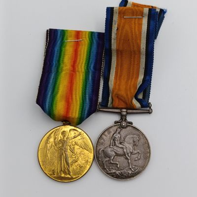 Pair of WW1 medals issued to Pte. MJ. Franken, 17th Mounted Rifles