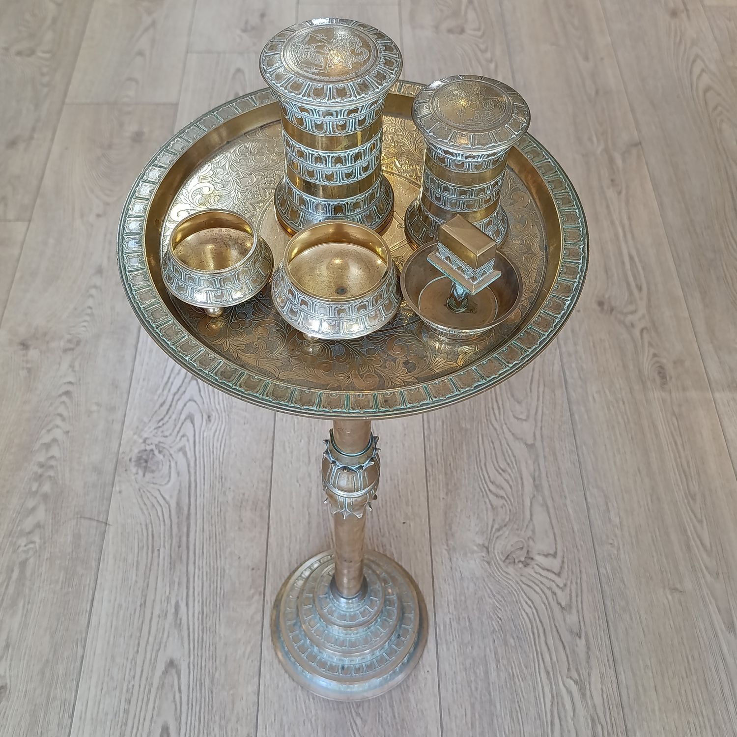 Vintage Solid brass gentleman&#39;s club smoking Station - weighs 17.5kg