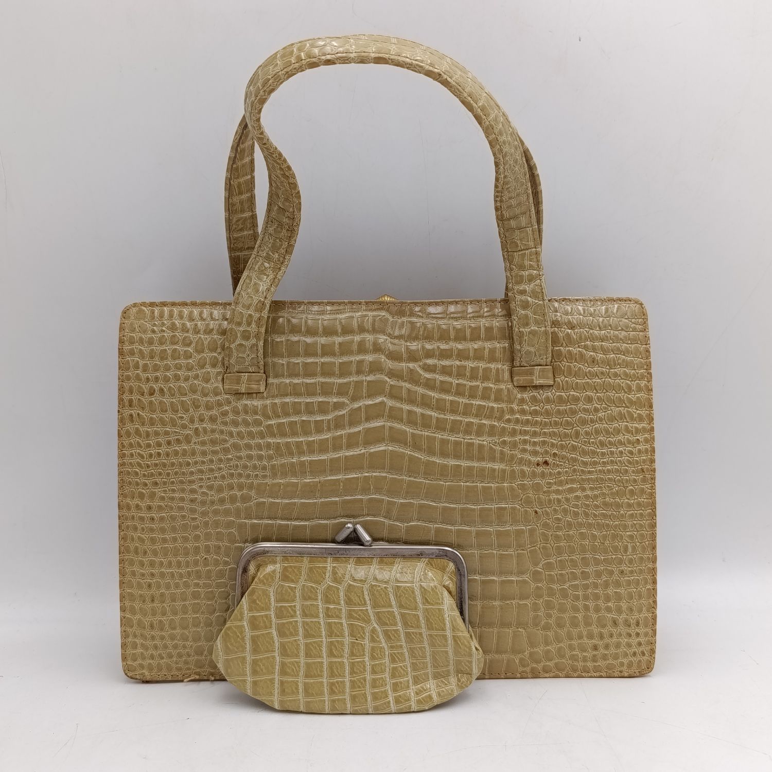 Vintage genuine leather dark beige handbag with purse some marks on the inside bat leather in perfect condition