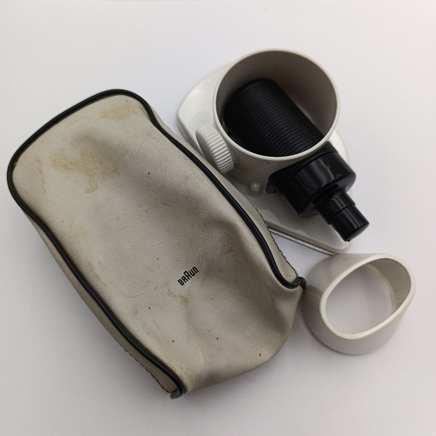 Braun travelling hair dryer attachment for clothing iron