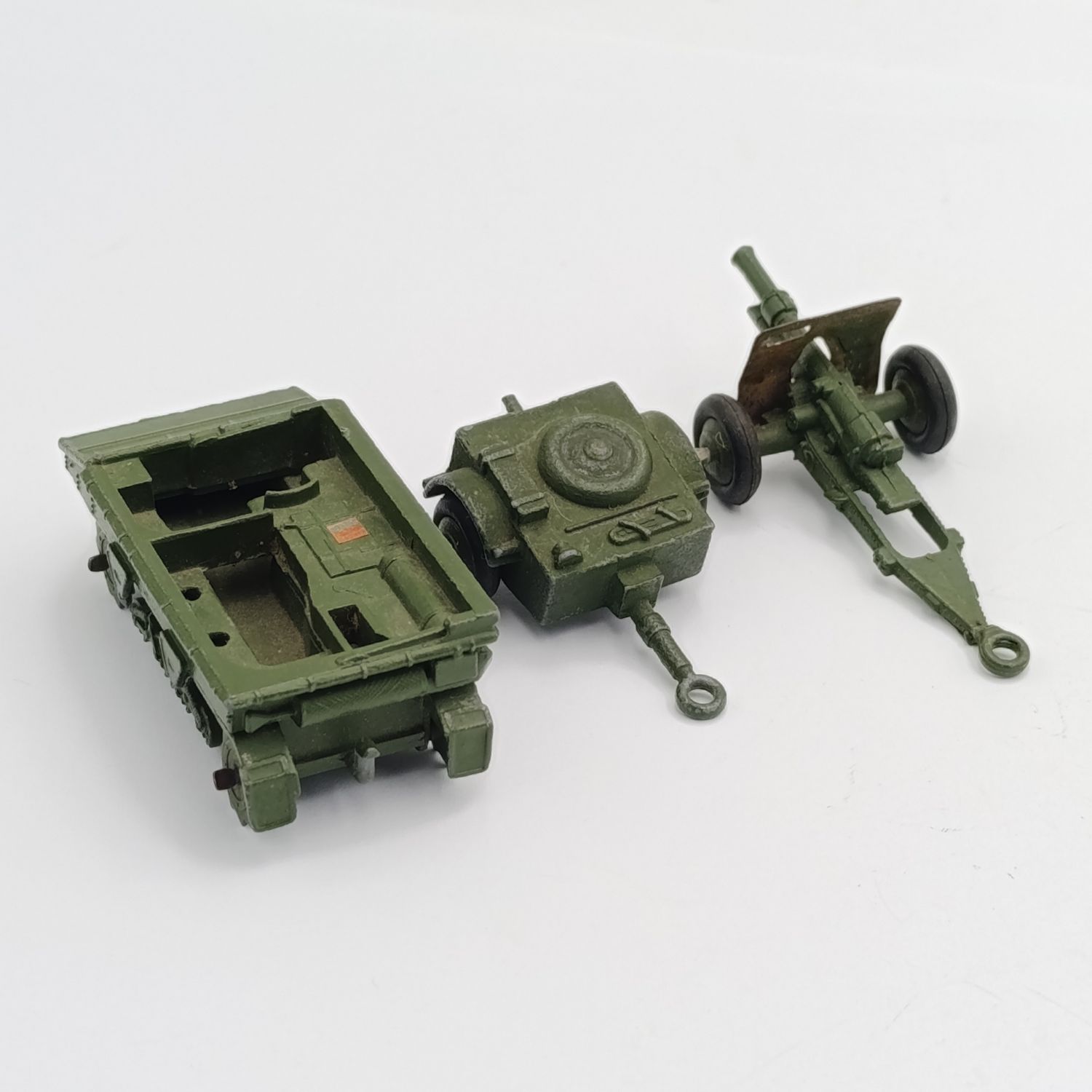 Dinky Toys #162 18-pounder quick firing set - Dragon has no tracks
