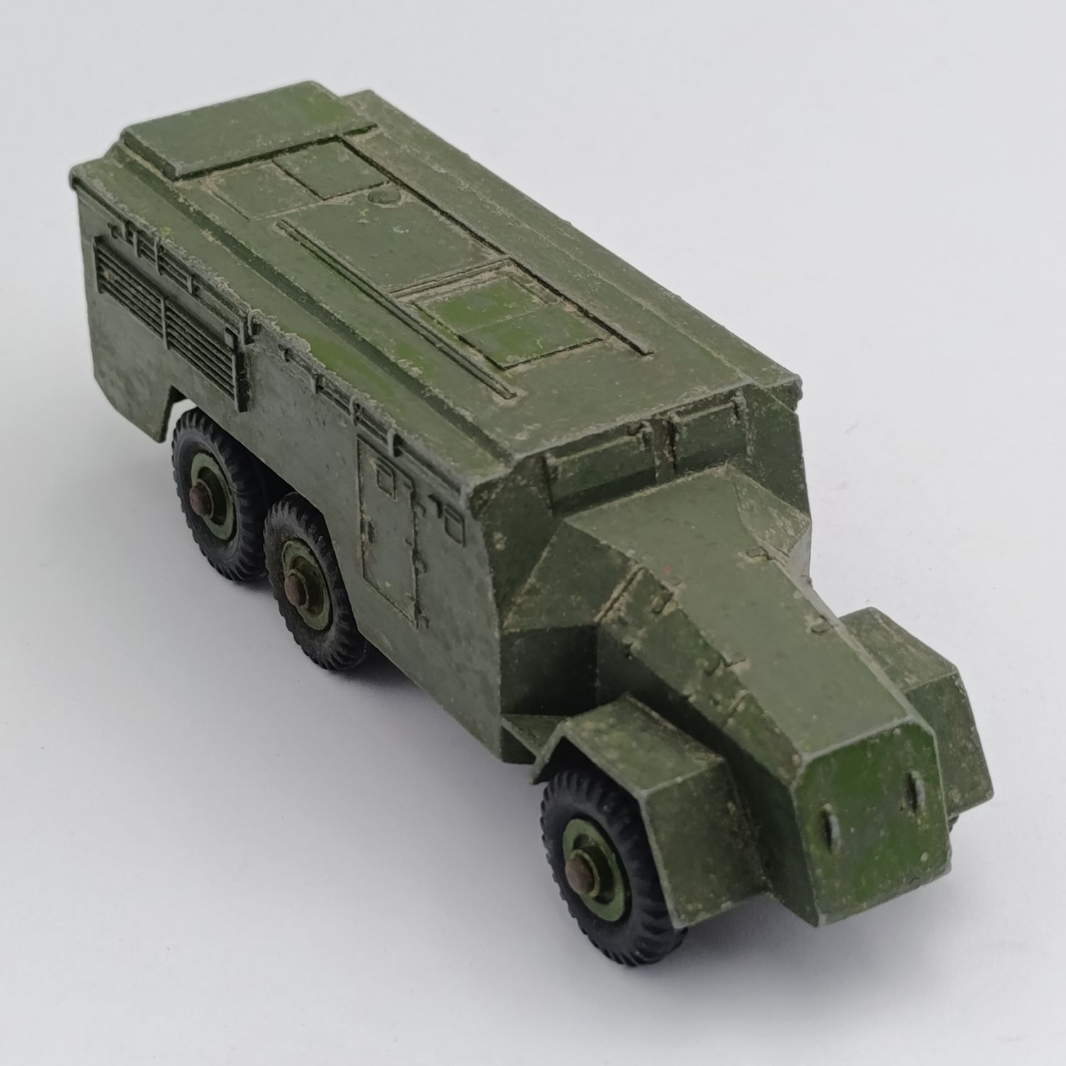 Meccano Dinky Toys #677 Armoured command vehicle