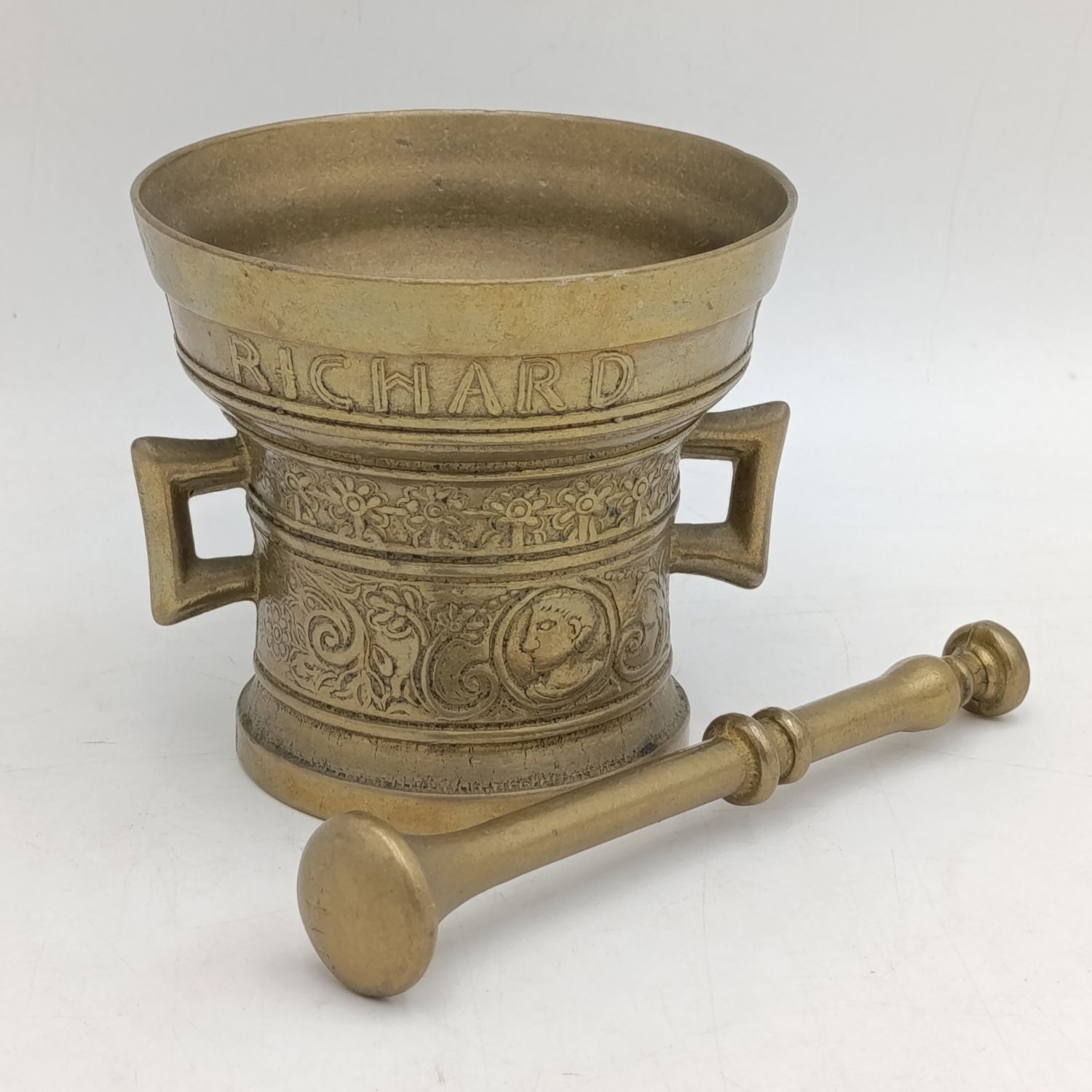 Vintage Richard Startyn 1623 brass commemorative mortar and pestle