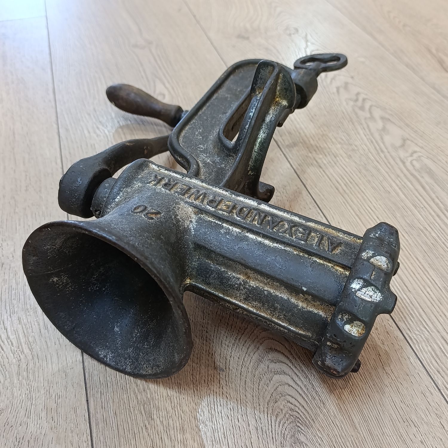 Vintage Alexanderwerk No. 20 meat mincer - no blade