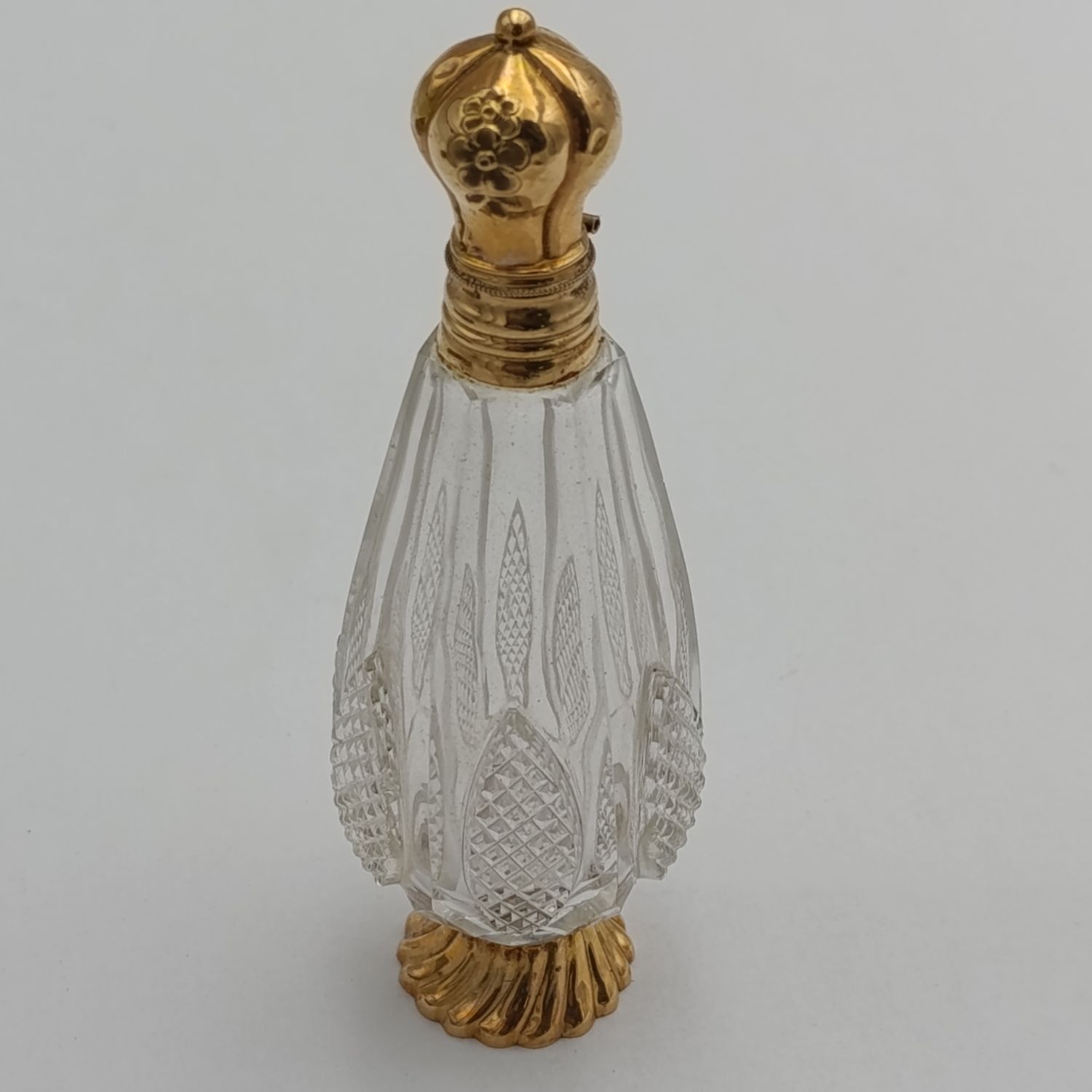 Antique Dutch 14kt gold and crystal perfume bottle in original box