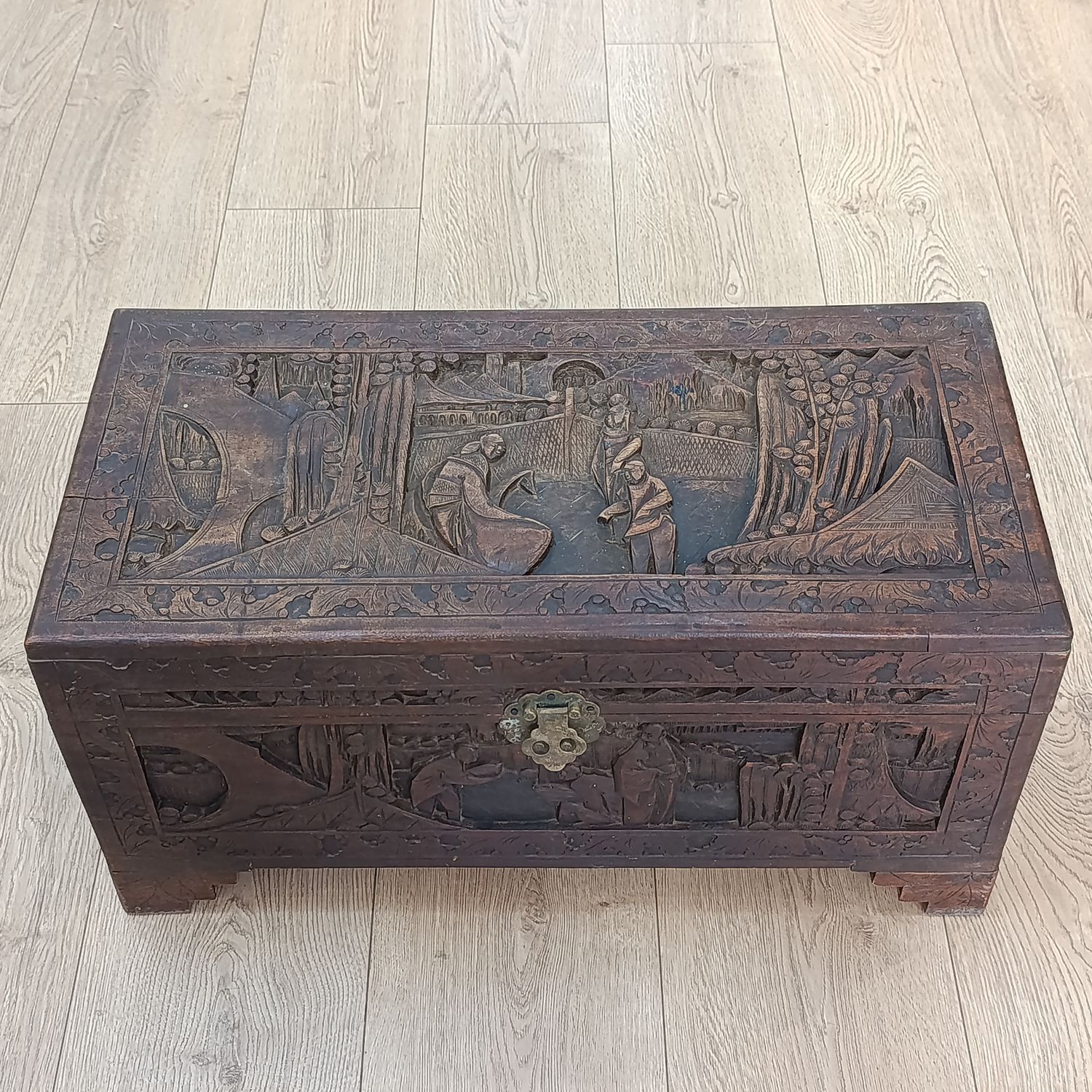 Antique Oriental Camphor kist - hand carved