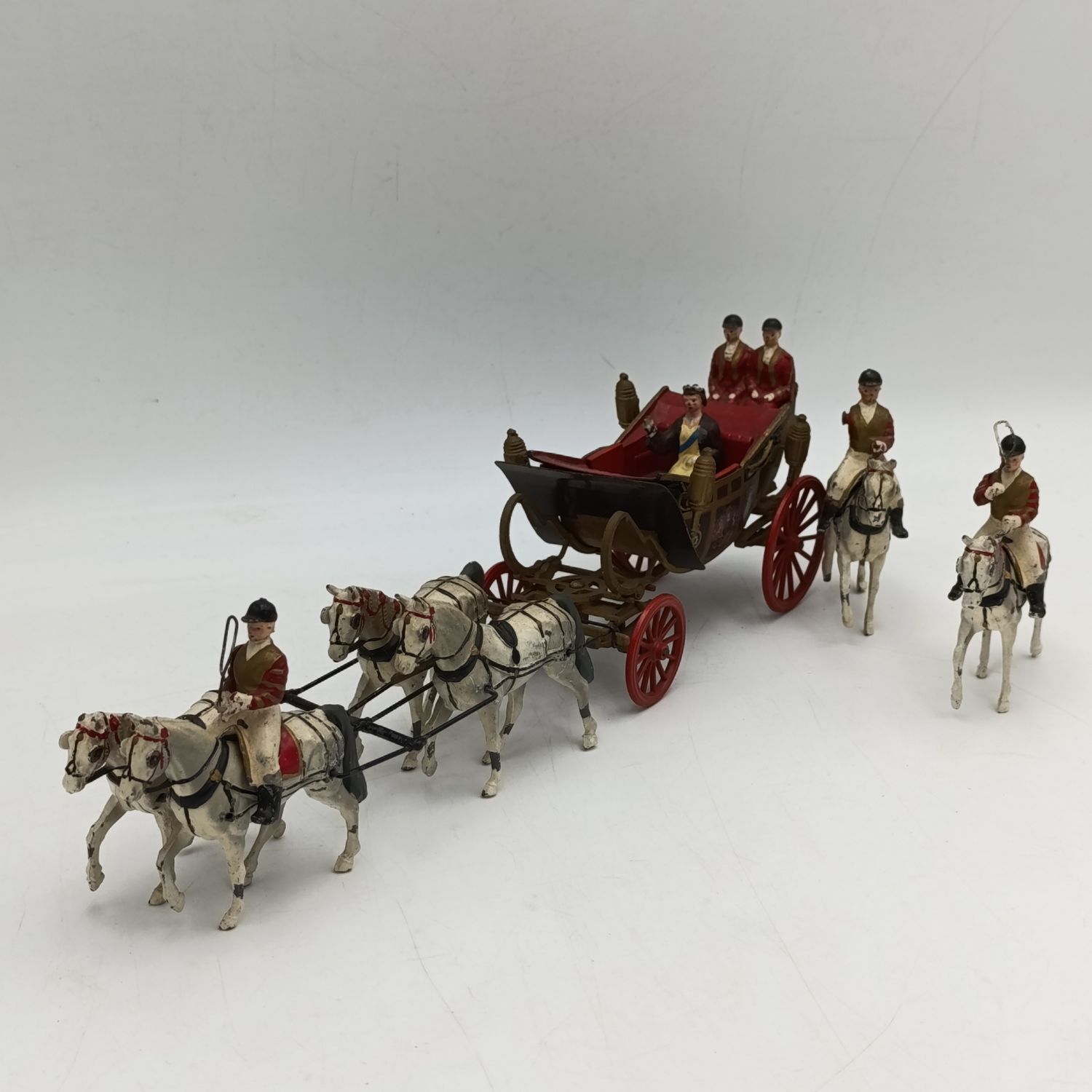 Britains Ltd Royal Carriage set lead figurines - one leg broken - harness missing