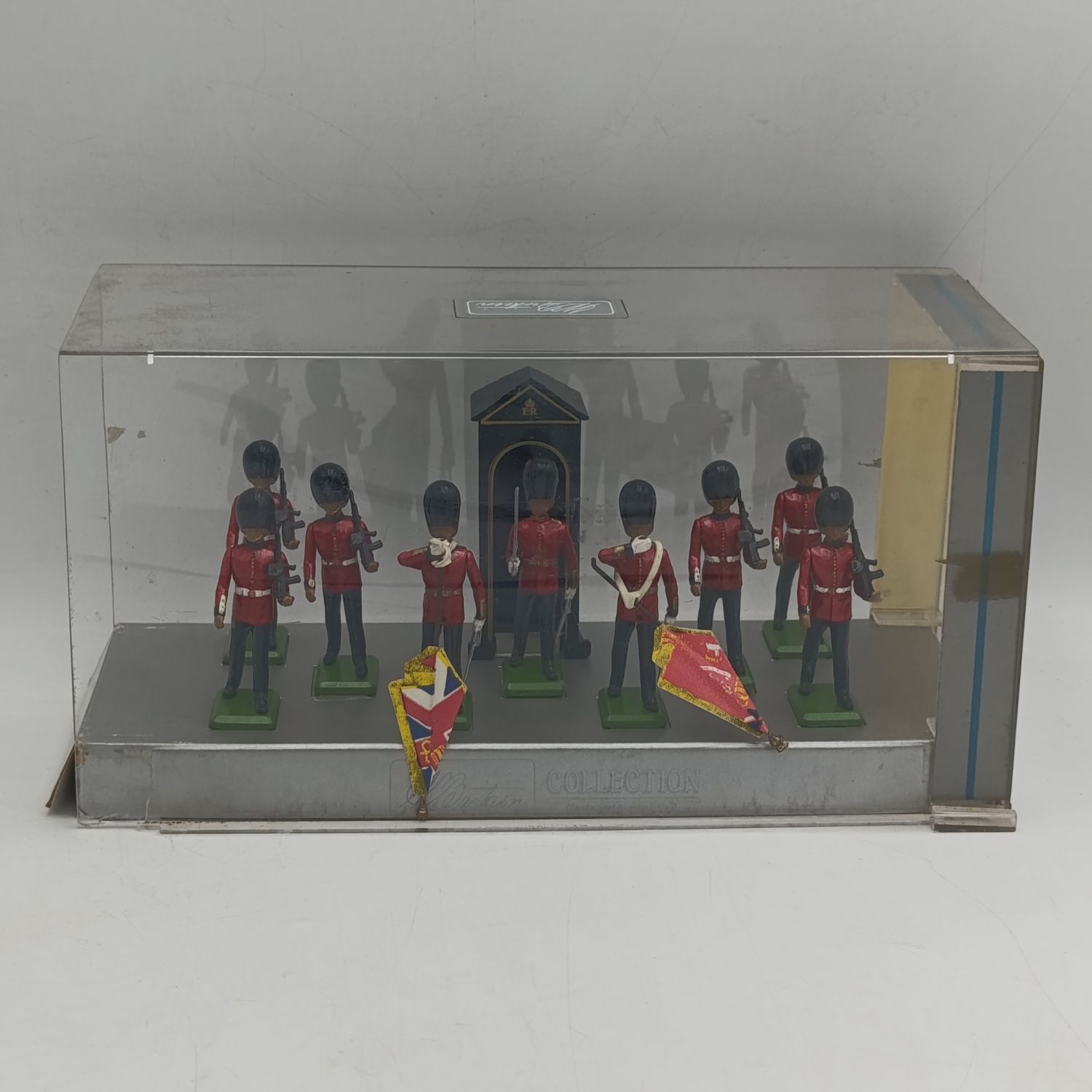 Britains Ltd Royal Guards lead soldier set