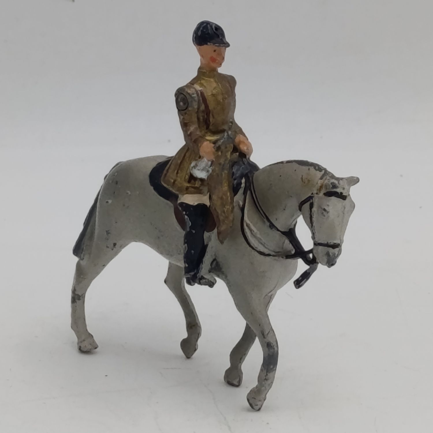 Britains Ltd Band of the Household Life Guards trumpeter on horse lead soldier