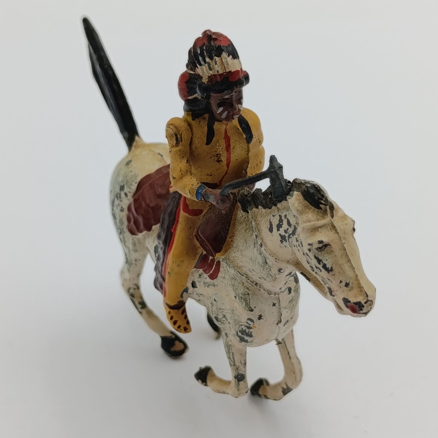 Britains Ltd North American Indian warrior on horse lead soldier