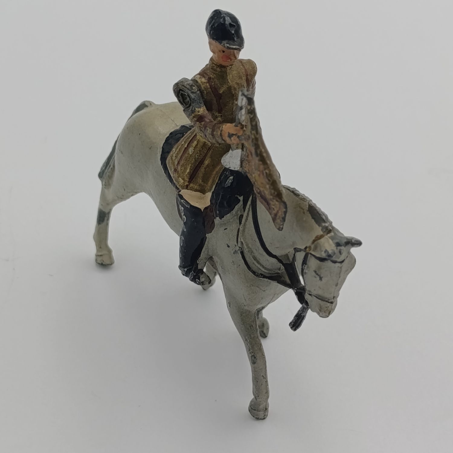 Britains Ltd Band of the household Life Guards trumpeter on horse lead soldier