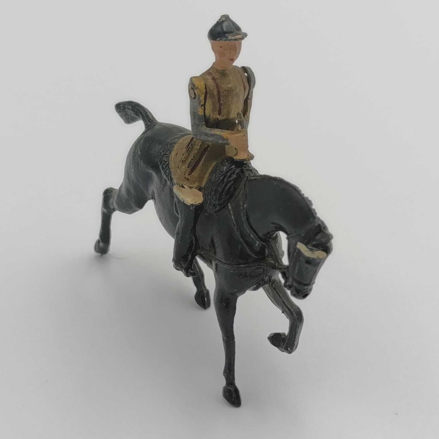 Britains Ltd Band of the household Life guards trumpeter on horse lead soldier