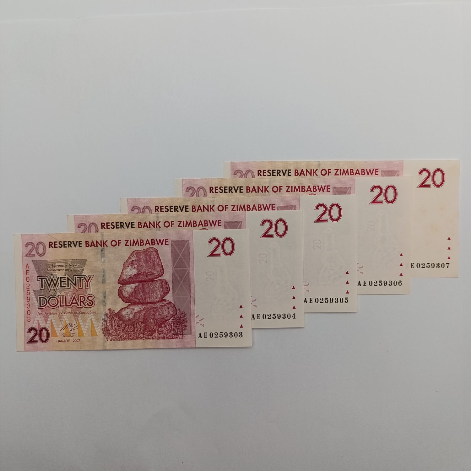 Zimbabwe $20 Harare 2007 lot of 5 banknotes with consecutive numbers - uncirculated
